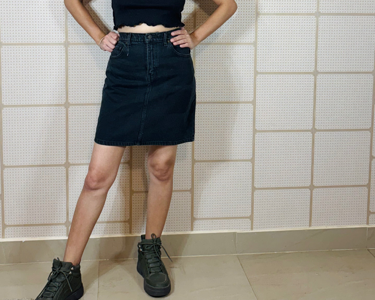 Mocha Flow High-Waist Skirt