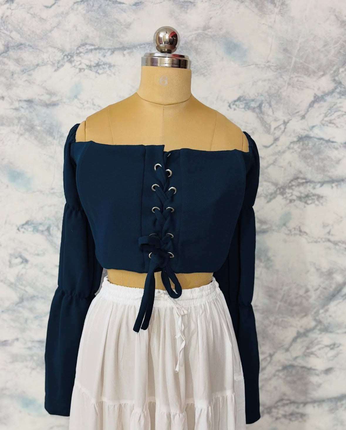 Blue and white set