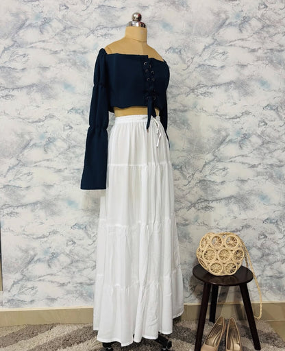 Blue and white set